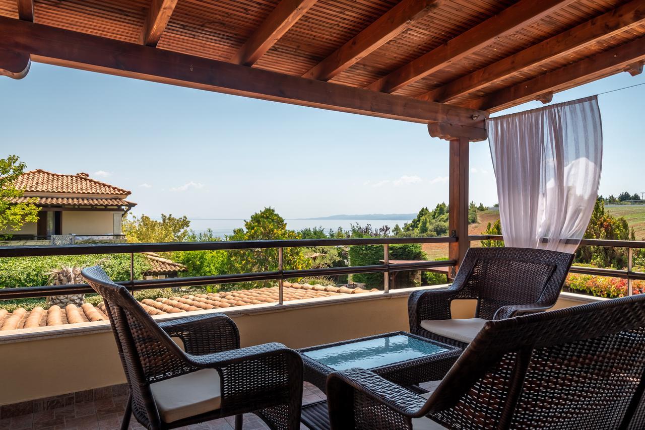 Blue Thea Luxury Villa In Afitos Extérieur photo