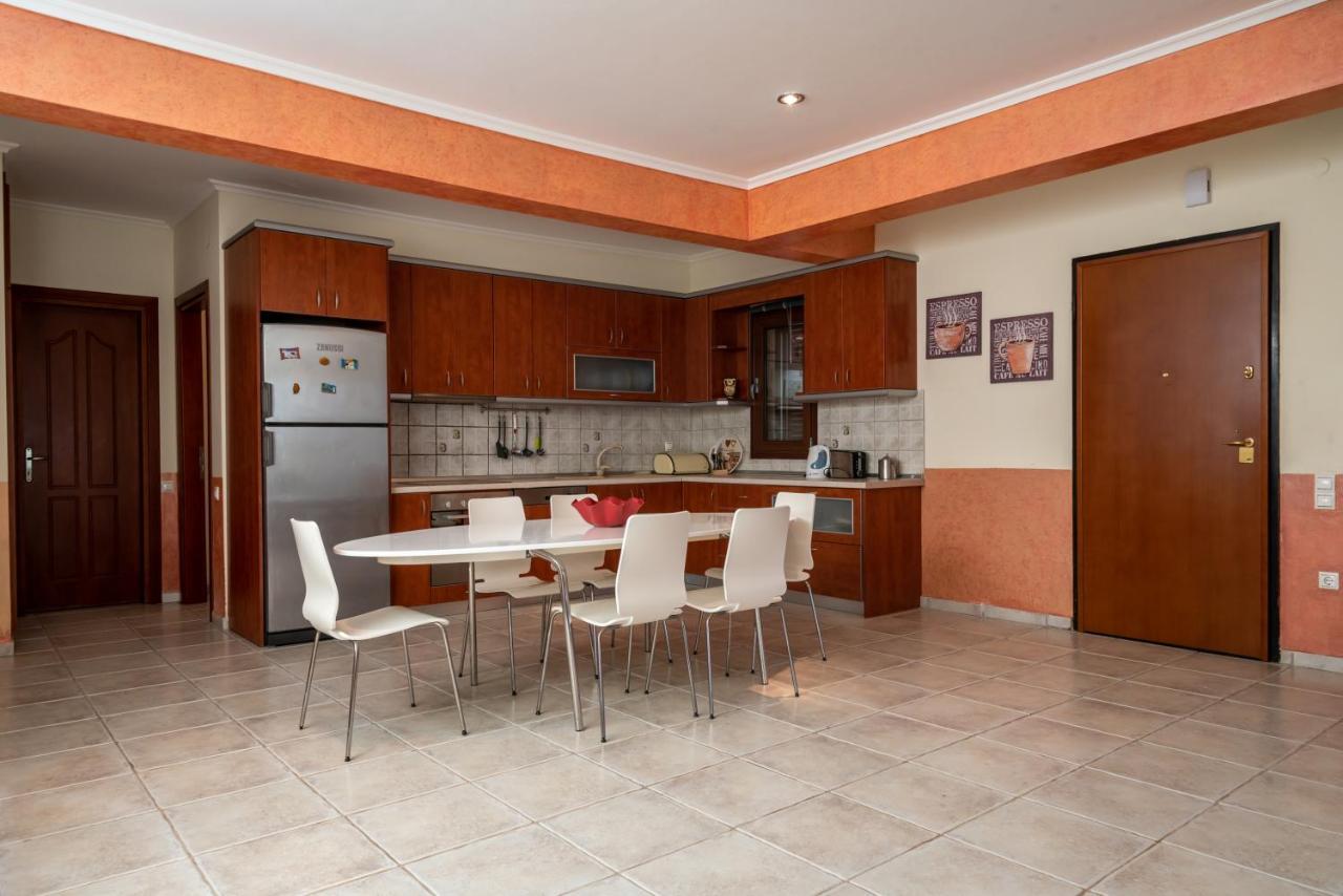Blue Thea Luxury Villa In Afitos Extérieur photo